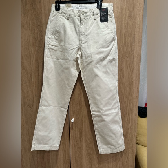 Levi’s - Picture 2 of 7